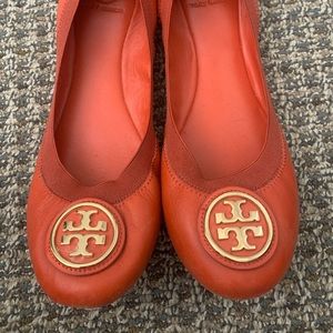 Tory Burch Caroline Ballet flat in orange/red